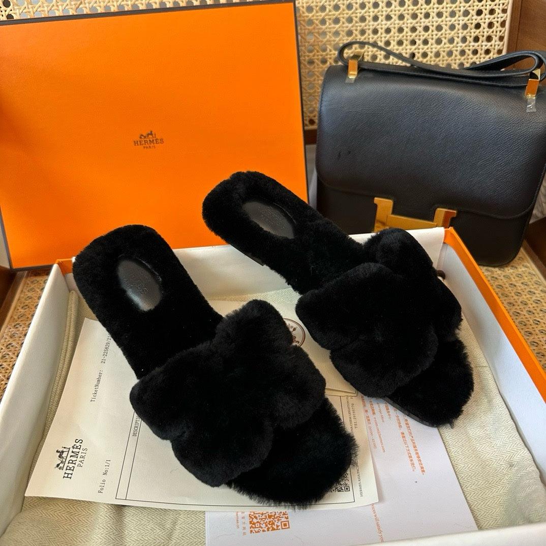 Hermès Oran Siyah Teddy Bear Sandalet