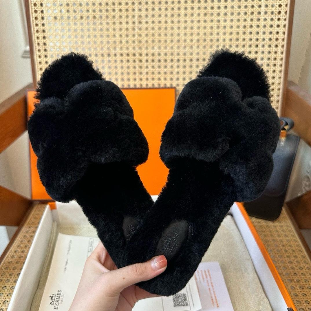 Hermès Oran Siyah Teddy Bear Sandalet