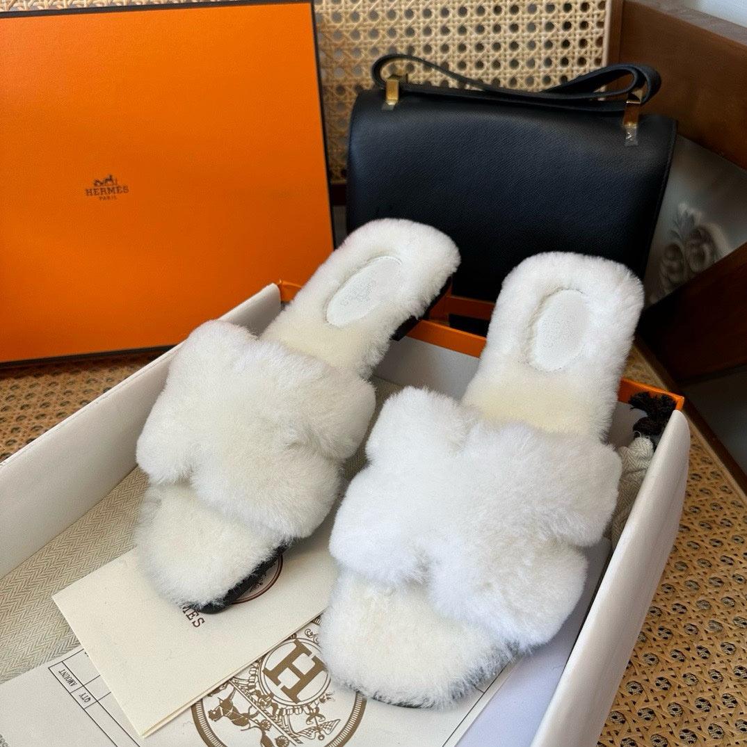 Hermès Oran Beyaz Teddy Bear Sandalet