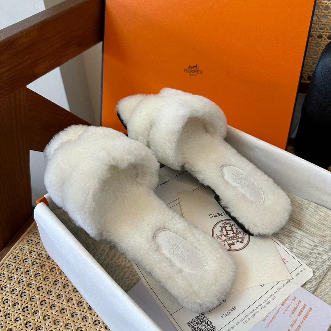 Hermès Oran Beyaz Teddy Bear Sandalet