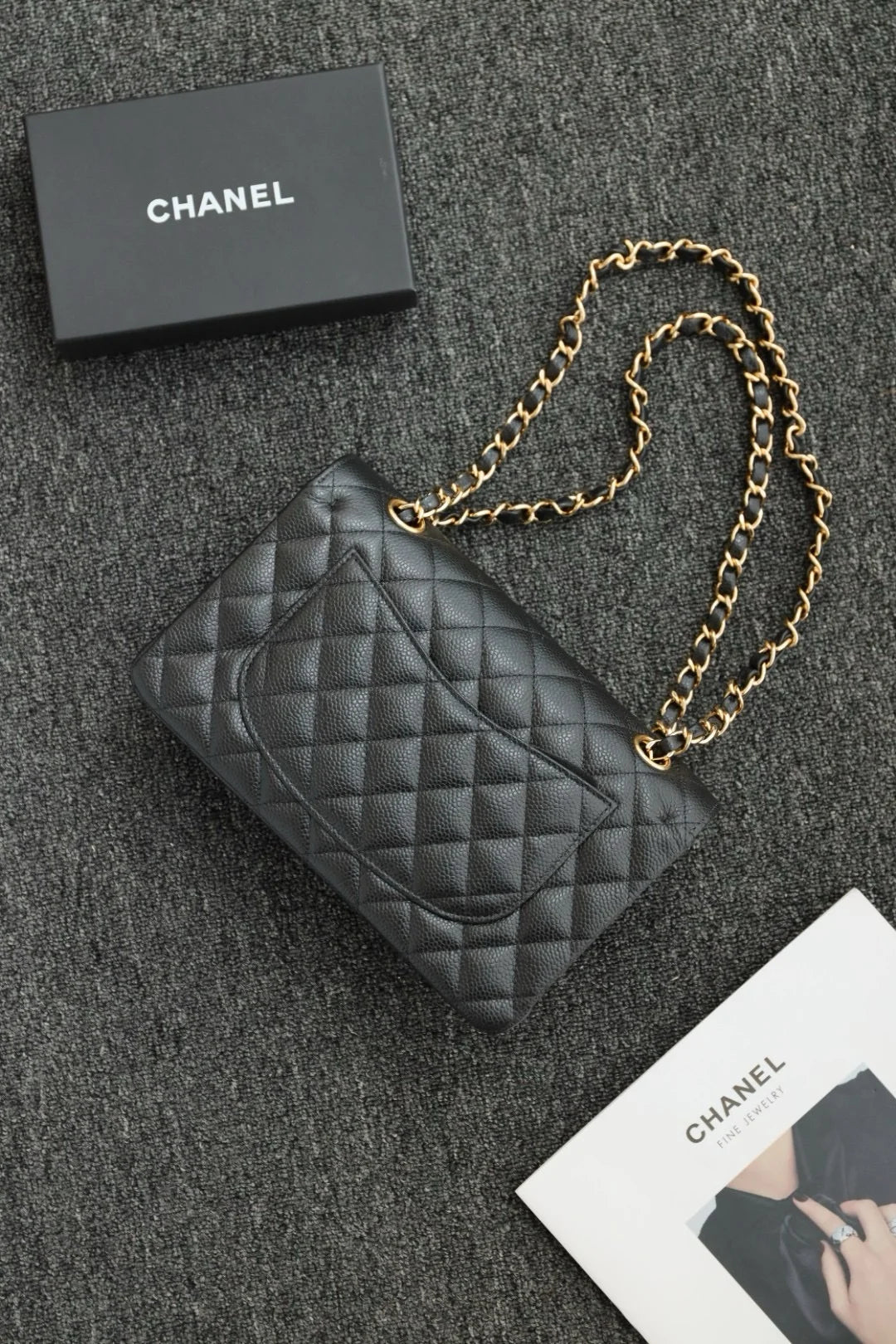 Chanel Klasik Flap Küçük 23cm Havyar Derisi Çanta