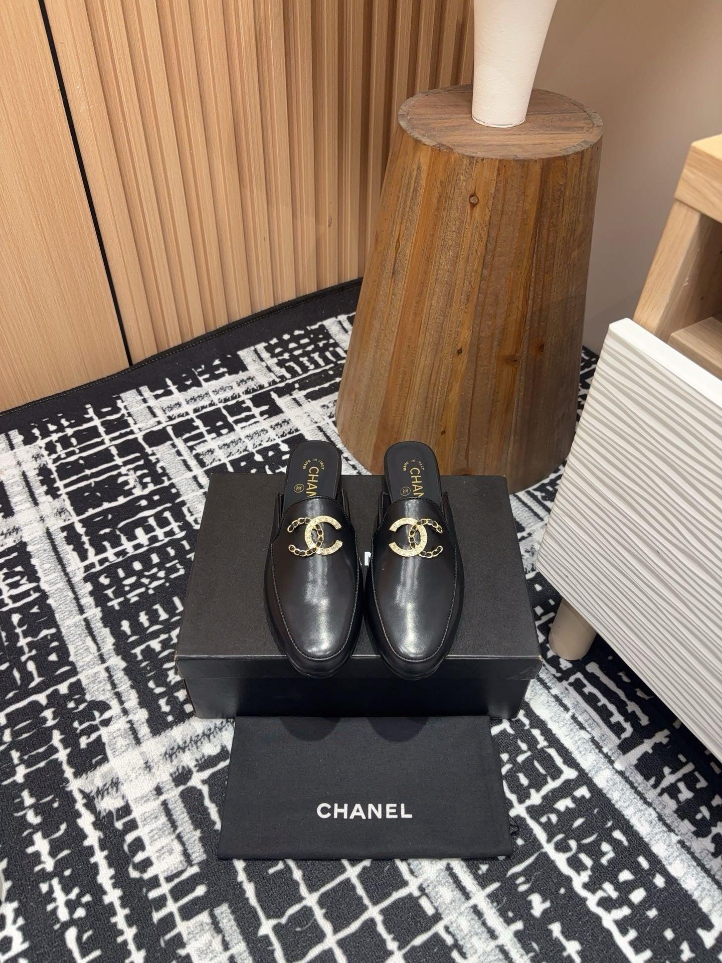 Chanel 25C Çift C Loafer