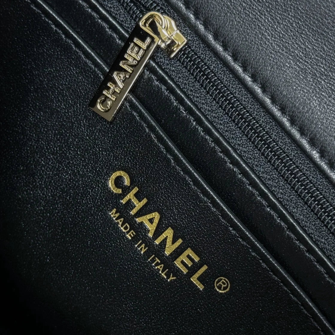 Chanel 24k Mini Saplı Rugan Siyah