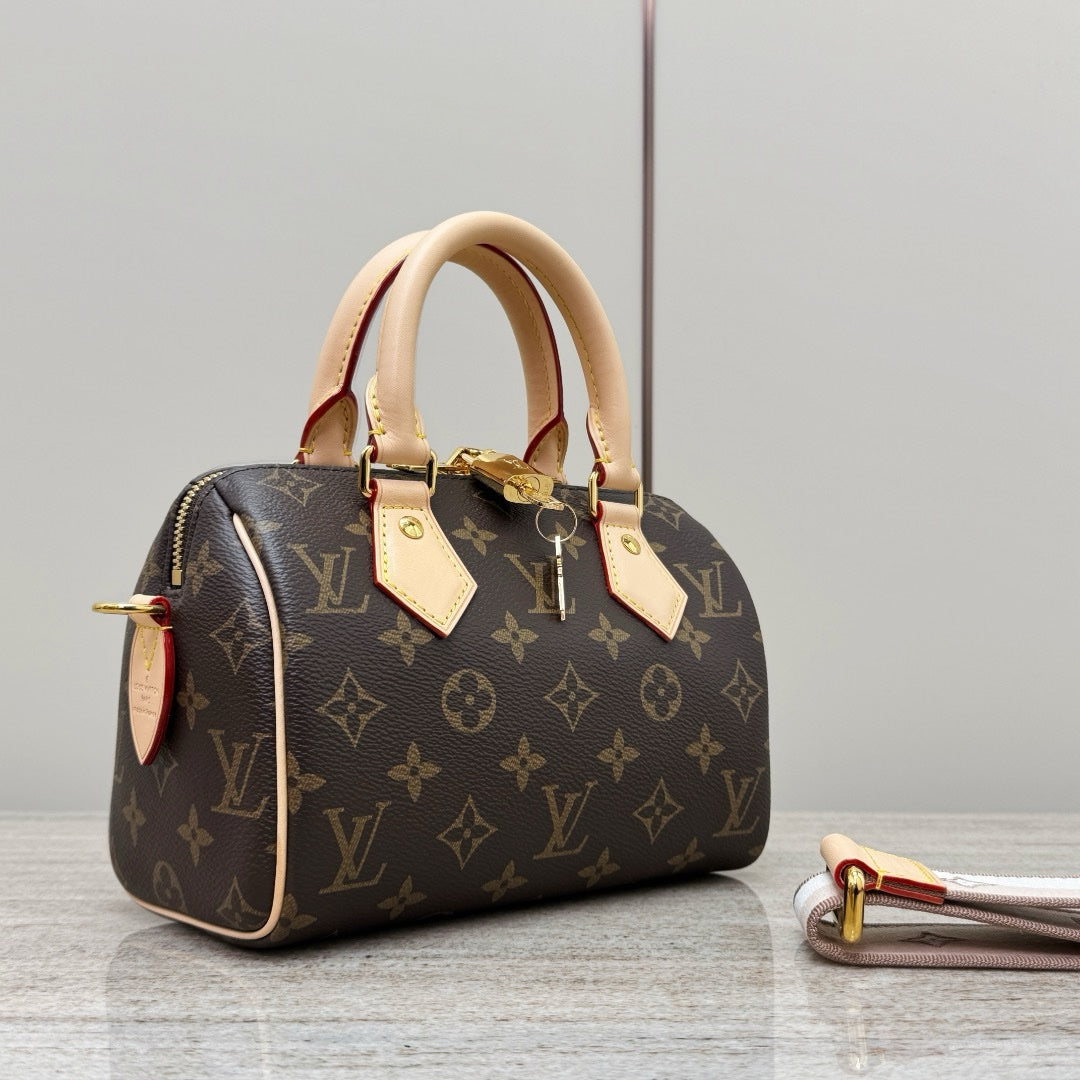 LV Monogram Speedy Bandouliere 25 El Çantası 2 yönlü M45948