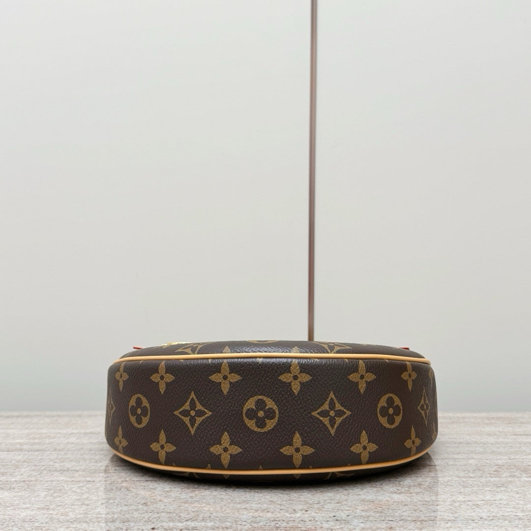 LV Loop Monogram Çanta