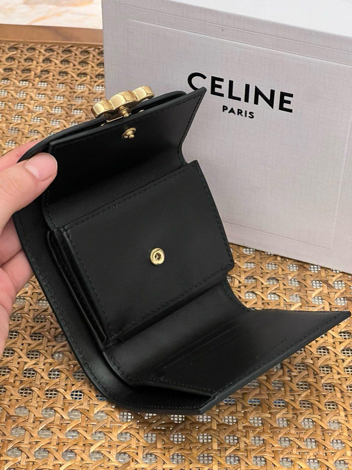 Celine Triomphe Parlak Dana Derisi Küçük Kapaklı Cüzdan