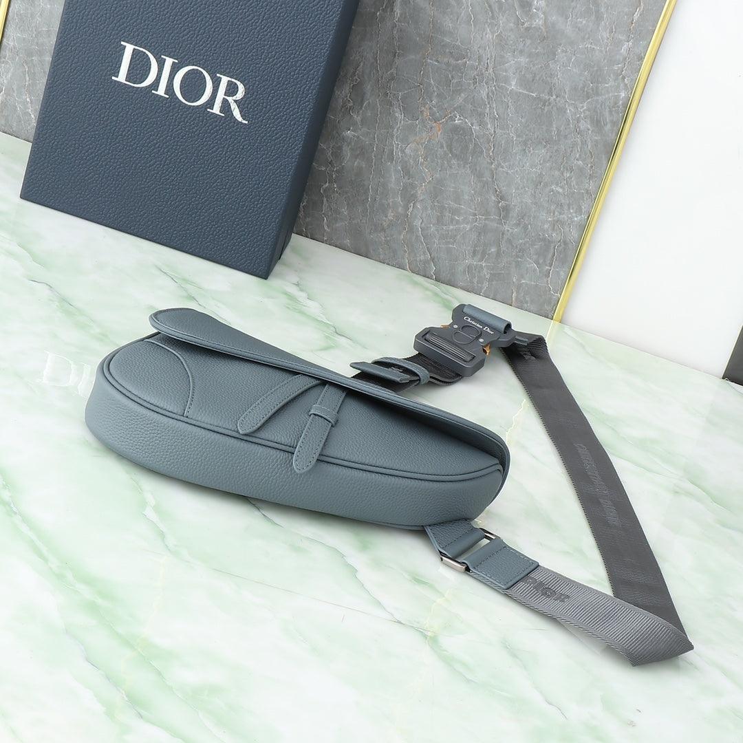 Dior Counter Sığır Derisi Eyer Çanta