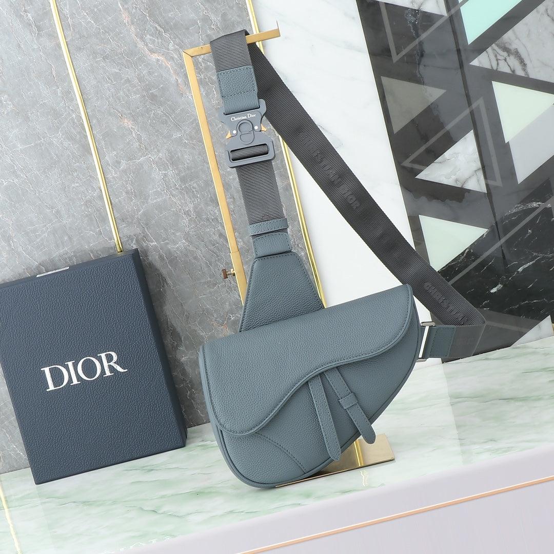 Dior Counter Sığır Derisi Eyer Çanta