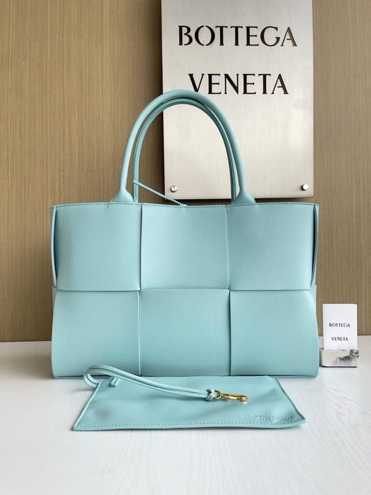 Bottega Veneta Ekstra Büyük Dikdörtgen Tote Çanta