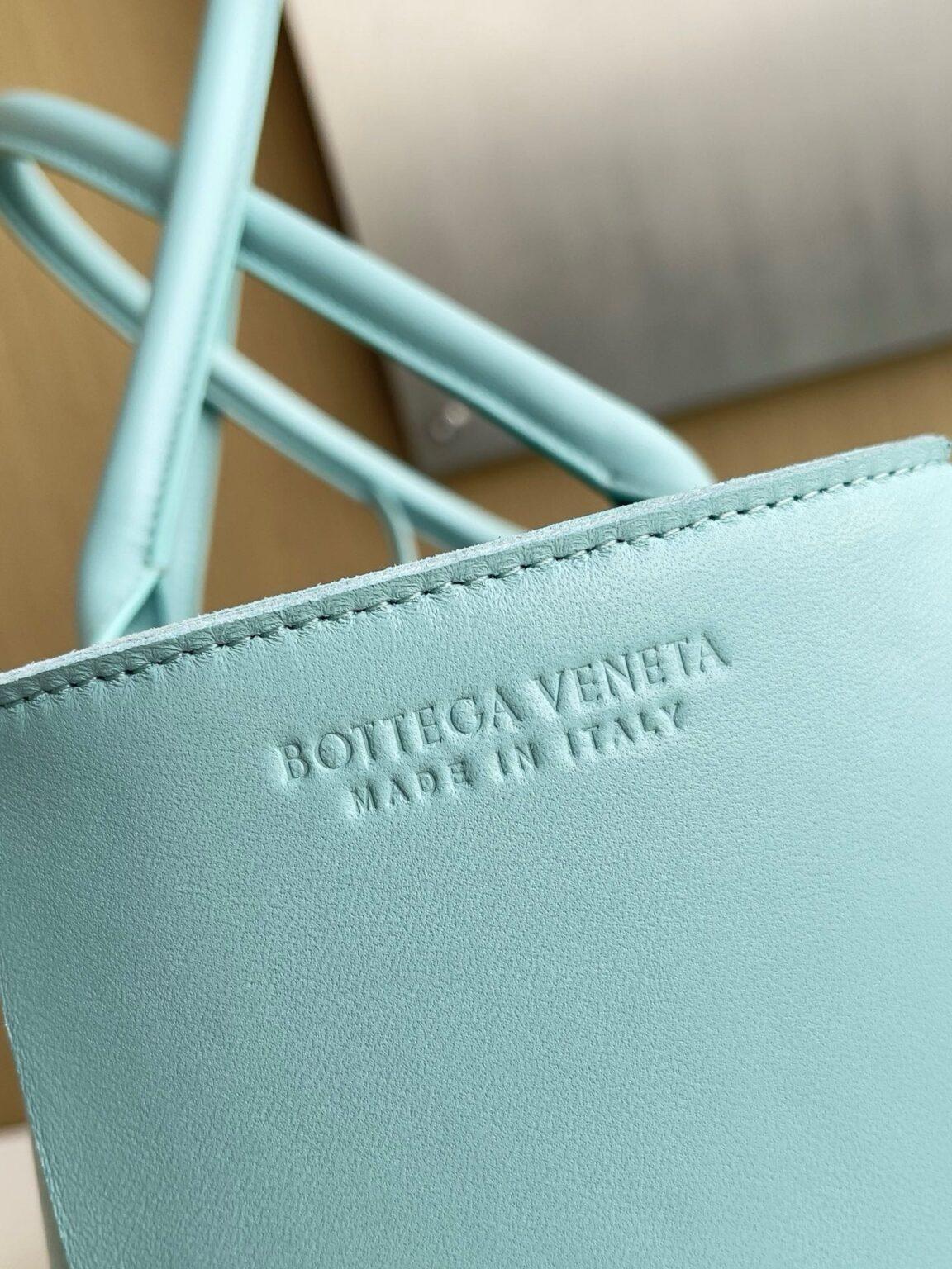 Bottega Veneta Ekstra Büyük Dikdörtgen Tote Çanta