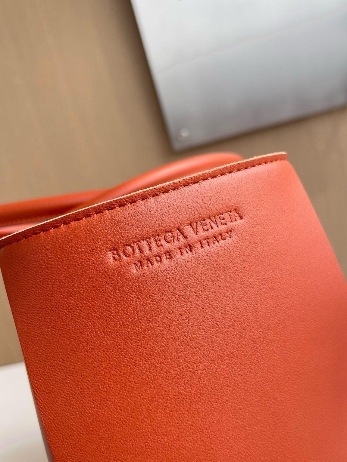 Bottega Veneta Ekstra Büyük Dikdörtgen Tote Çanta