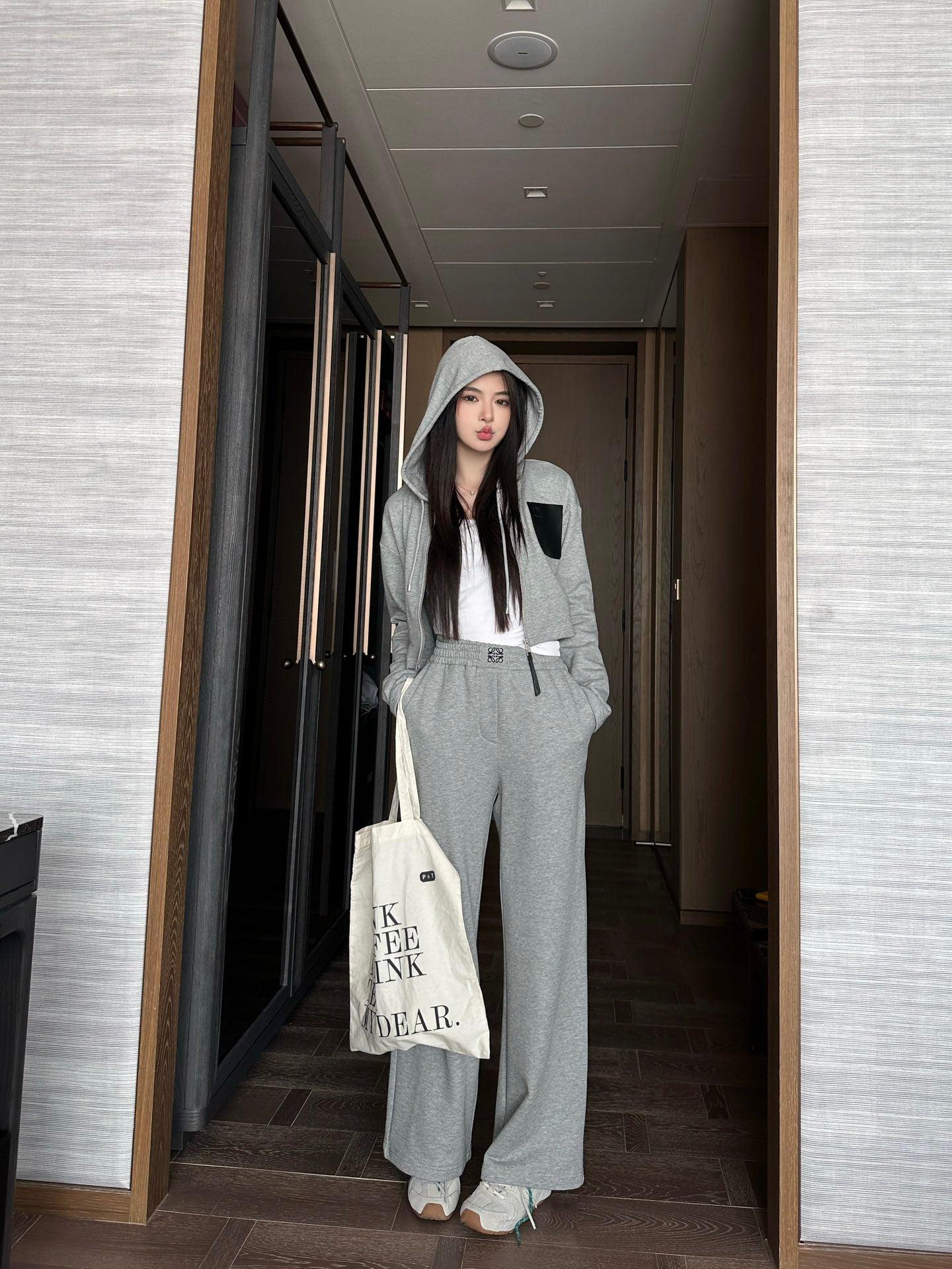 loewe sports suit