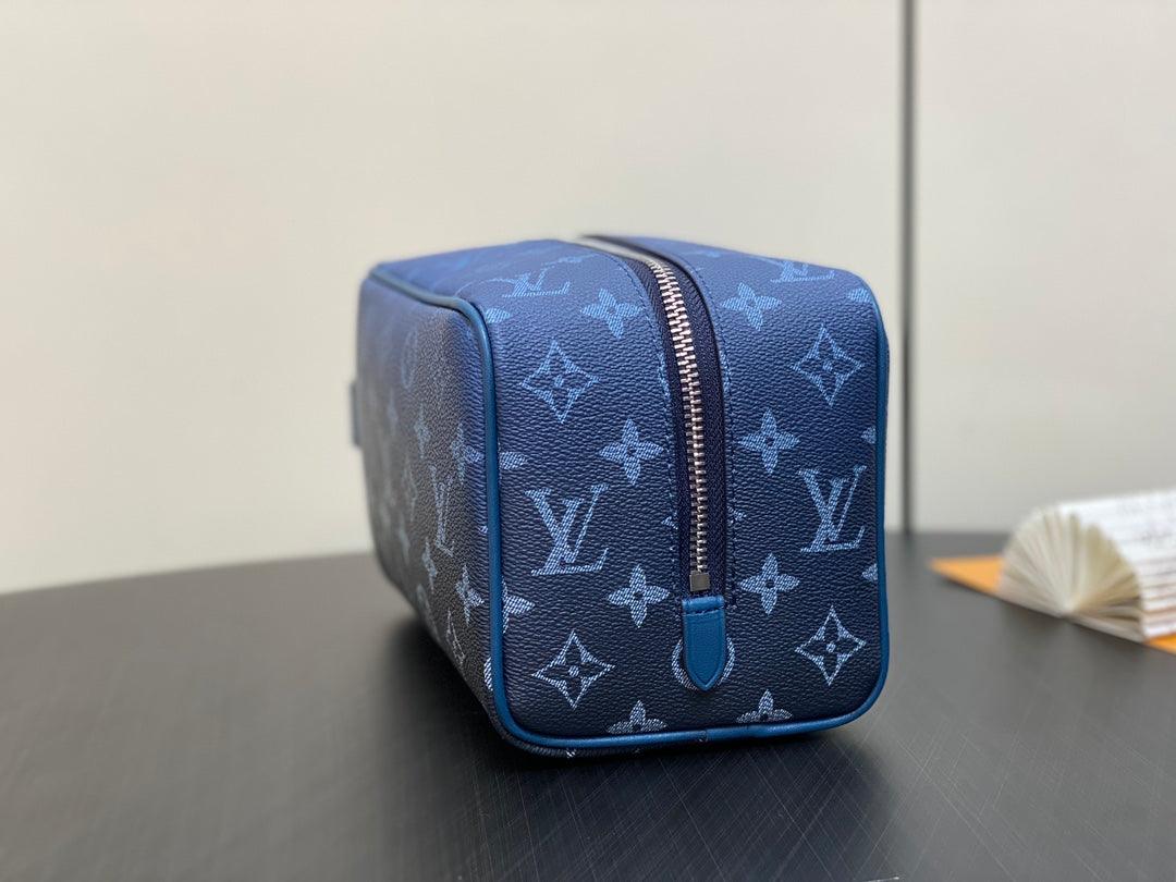 Louis Vuitton Dopp Kiti MS