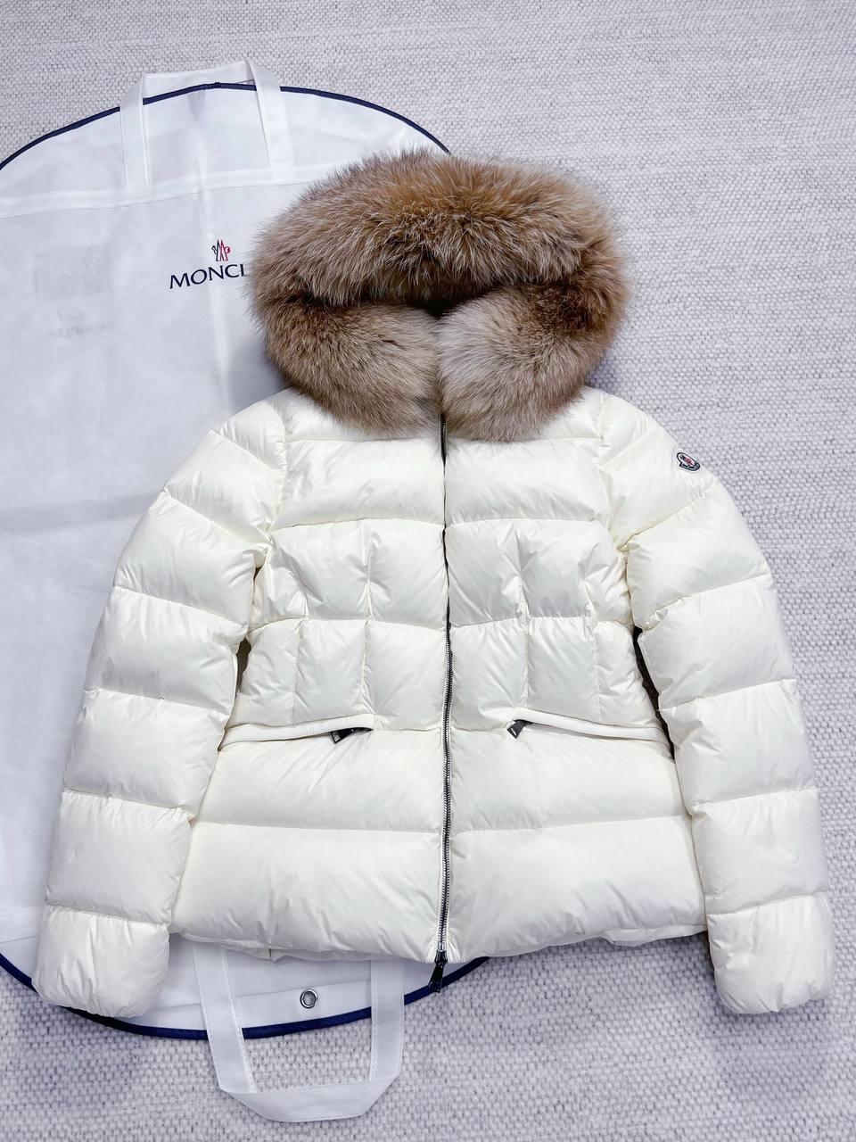 Moncler Koyun Postu Kapşonlu Boed Kısa Şişme Mont