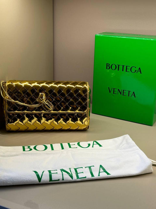 Bottega Veneta Mini Örgülü Deri Çapraz Çanta