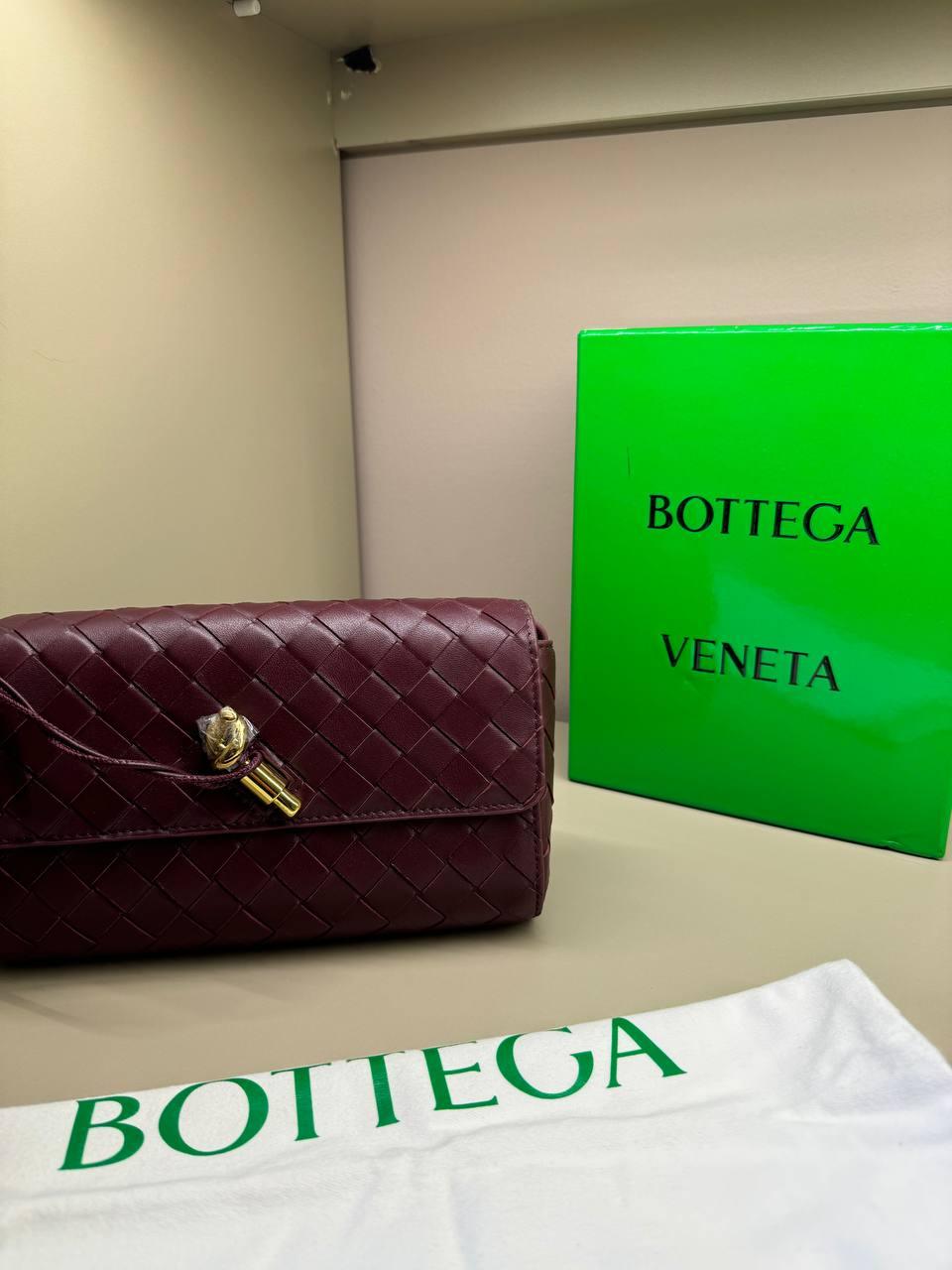 Bottega Veneta Mini Örgülü Deri Çapraz Çanta