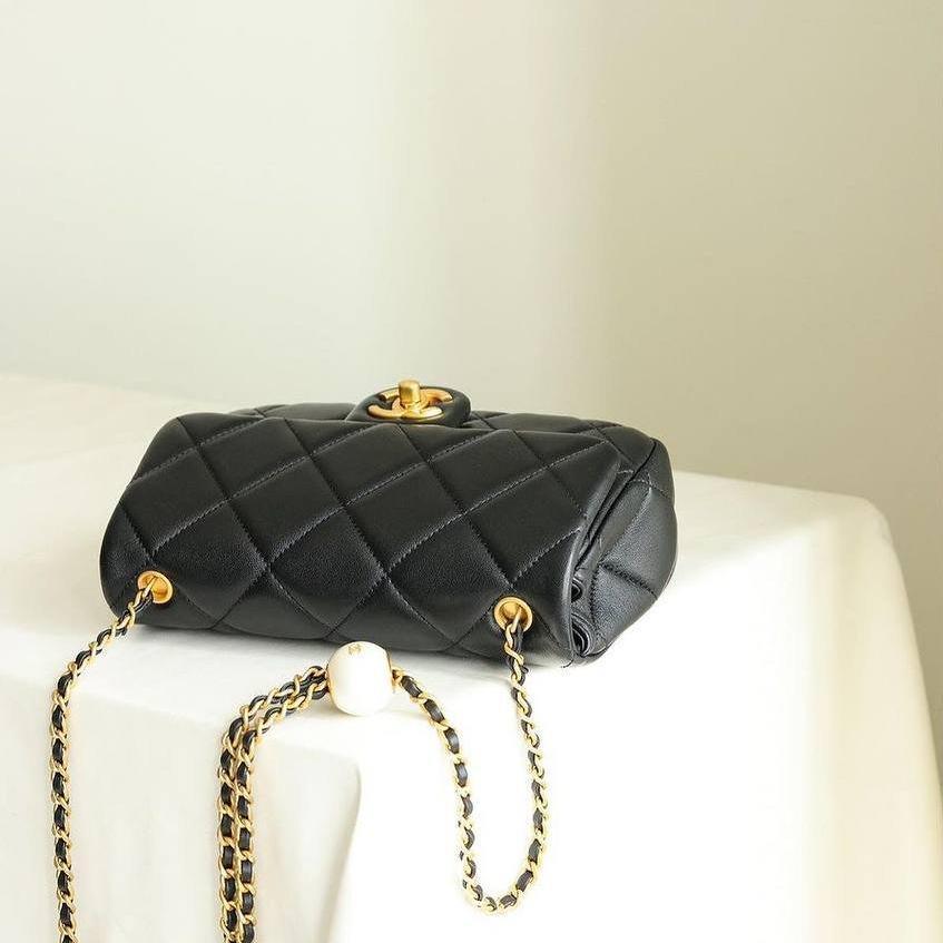 New 24S CHANEL Black Quilted Lambskin Small Flap Bag Gold CC MAXI PEARL S CRUSH