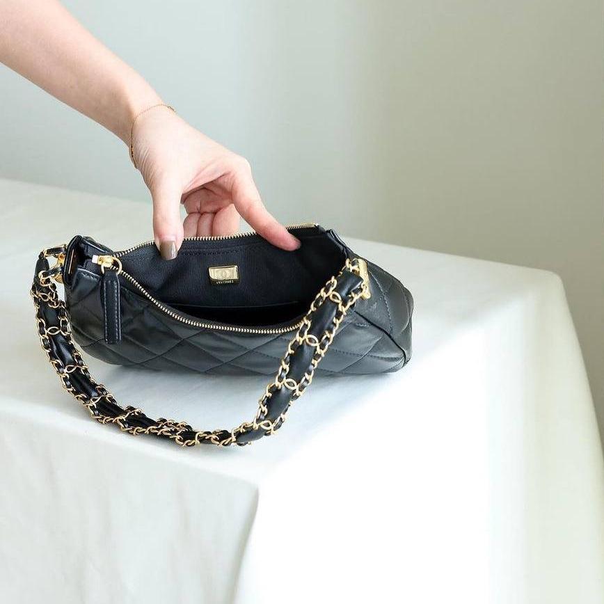 Chanel 23K Hobo Çanta