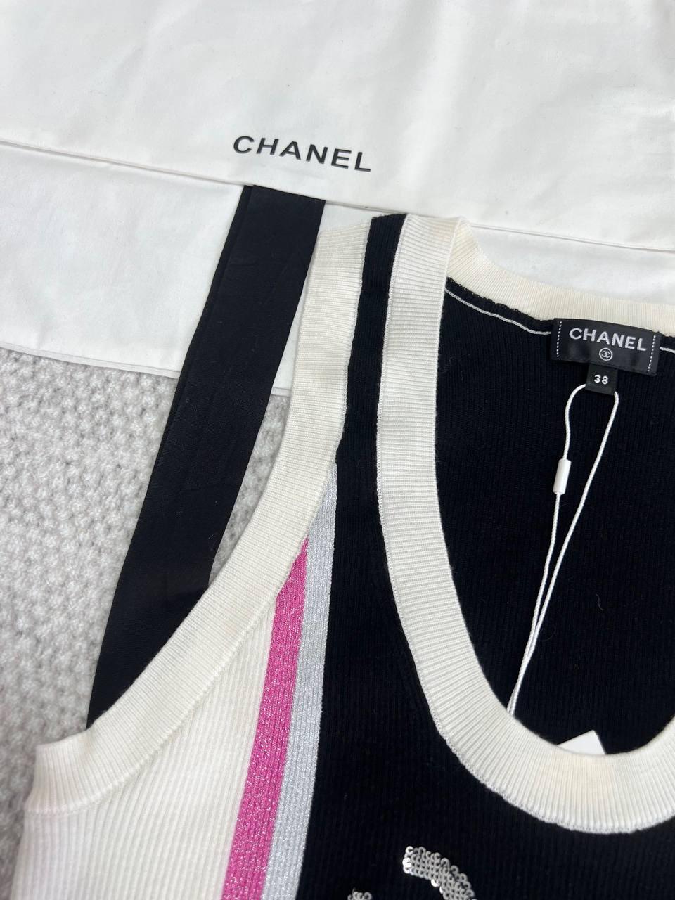 chanel wool vest