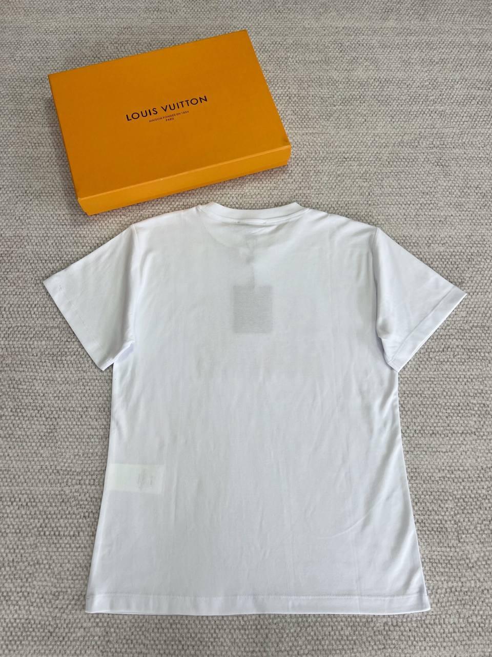 Lv T-shirt