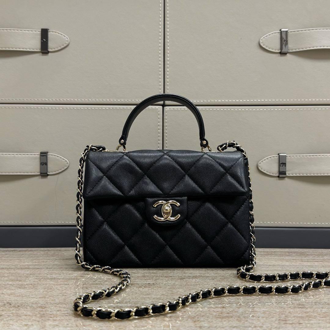 Chanel Retrofit 24P Havyar