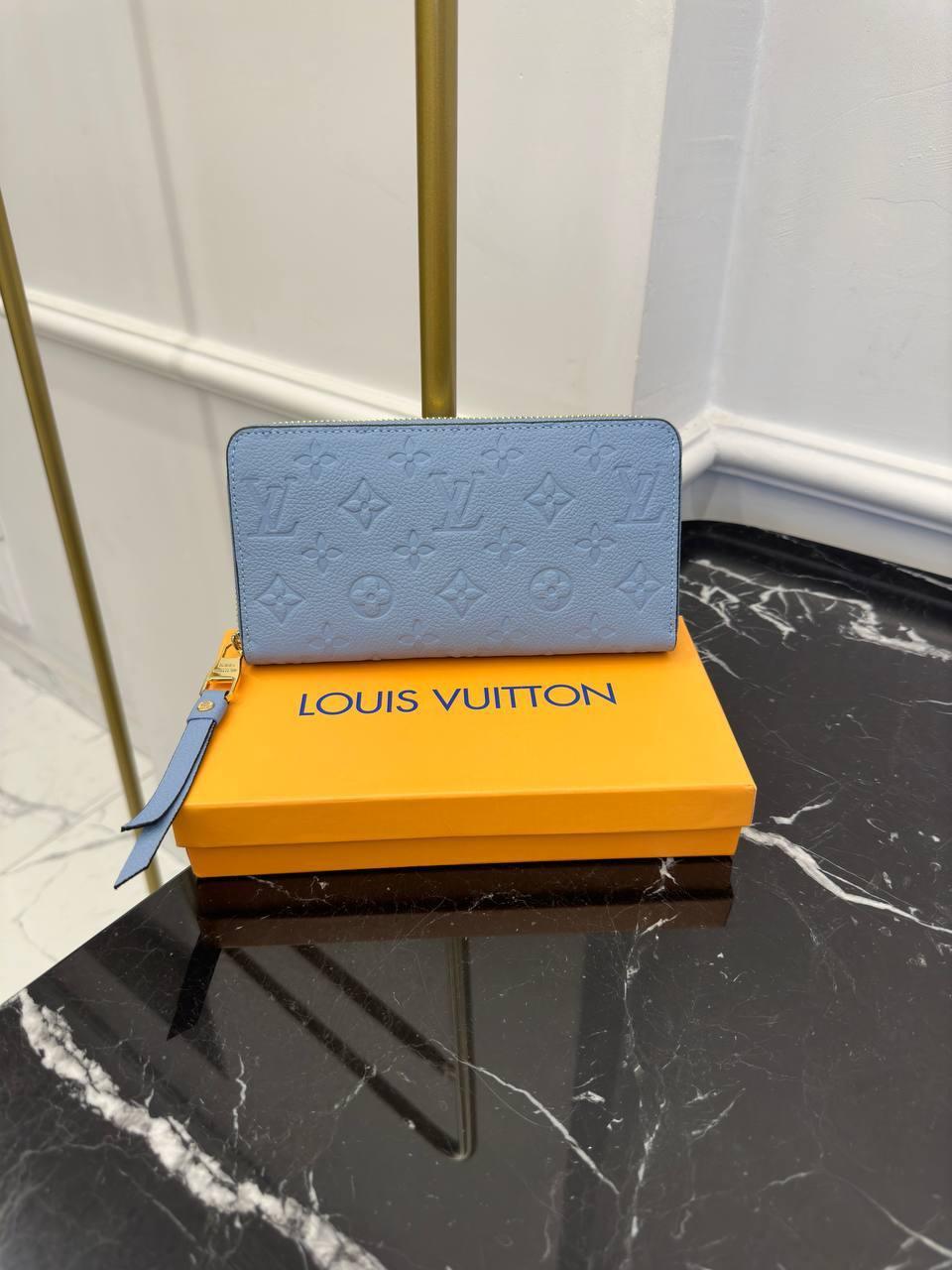 Louis Vuitton Zippy Cüzdan