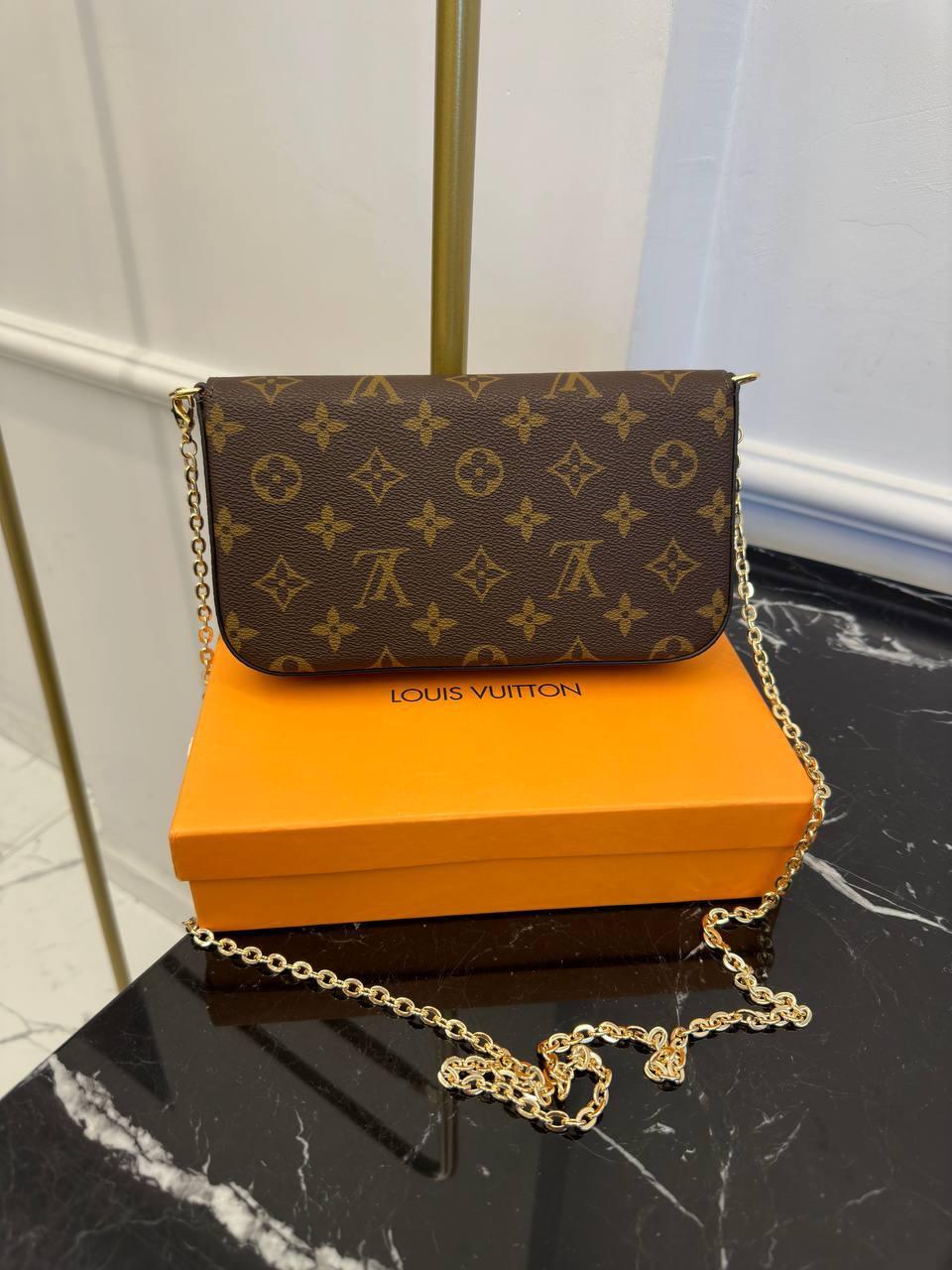 Louis Vuitoon Félicie Pochette Monogram El Çantası