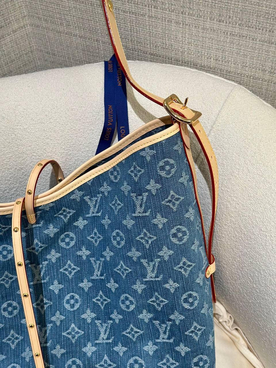 Louis Vuitton Carry All MM