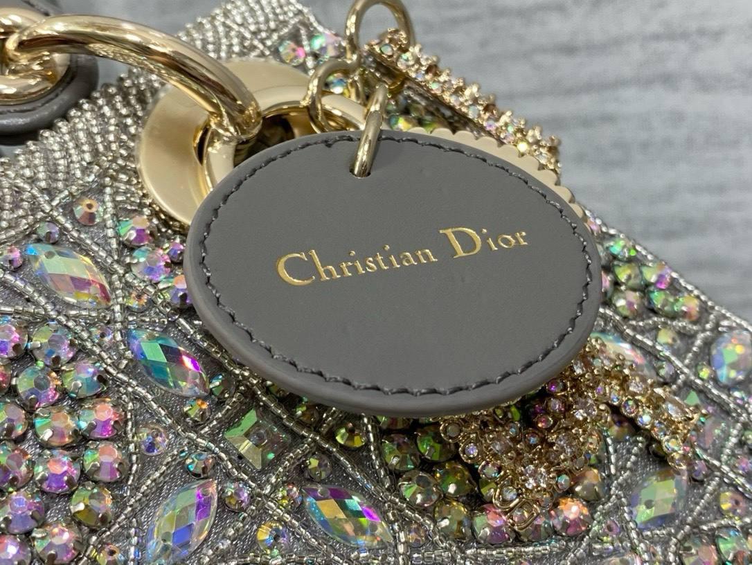 Christian Dior Mini Lady Sınırlı Sürüm