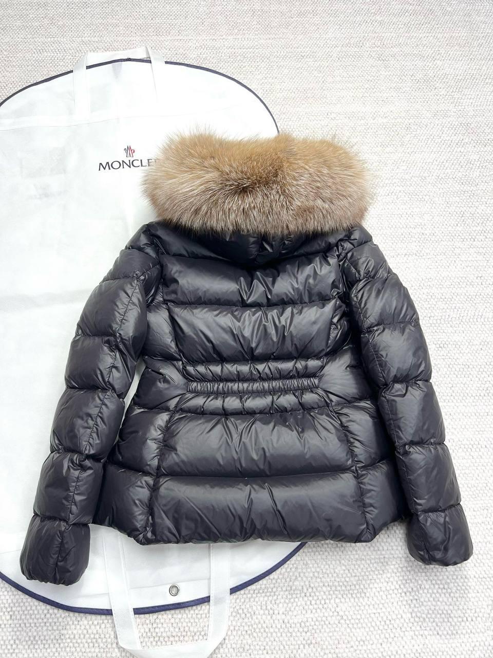 Moncler Koyun Postu Kapşonlu Boed Kısa Şişme Mont