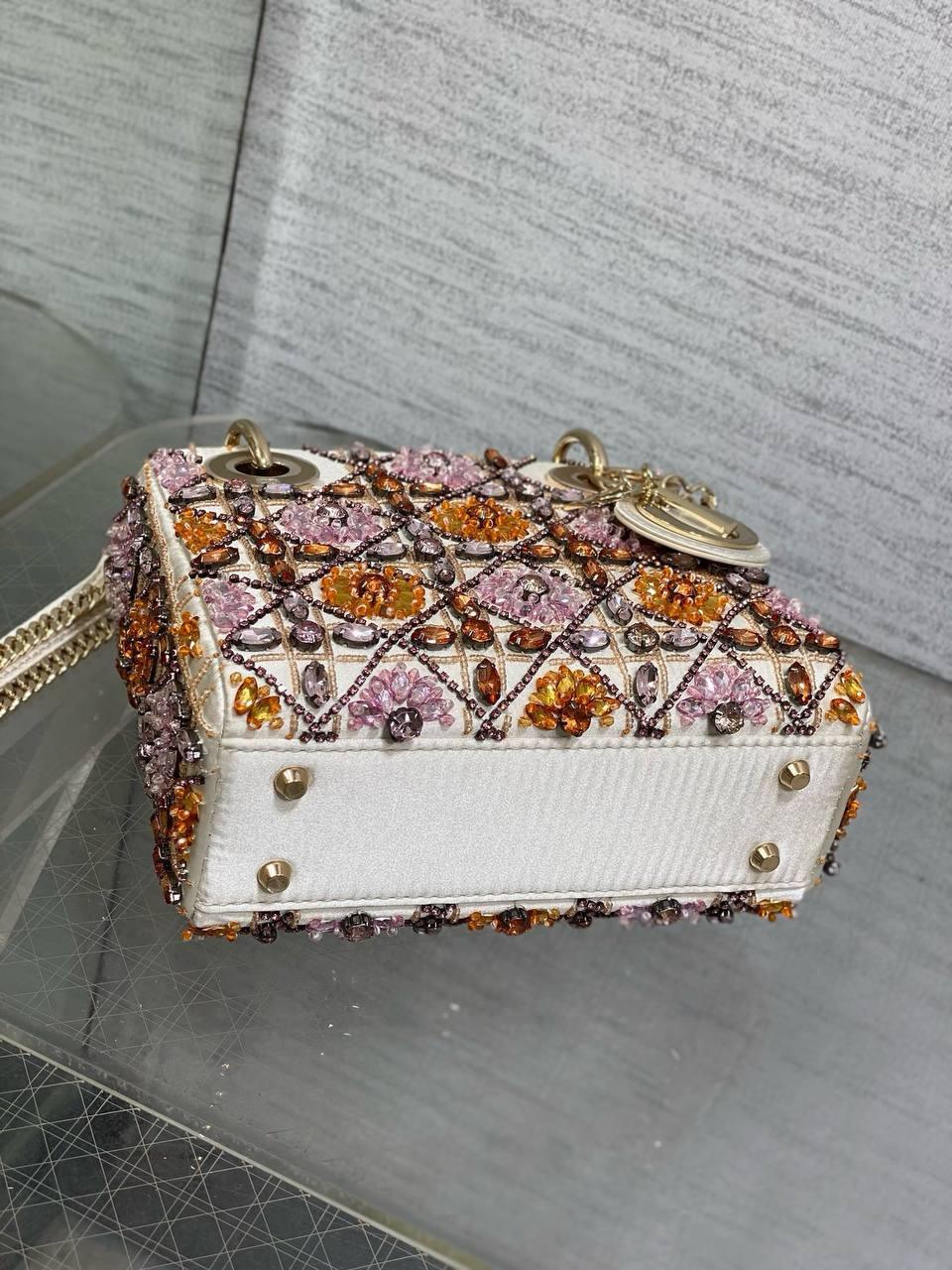 Christian Dior Mini Lady Sınırlı Sürüm